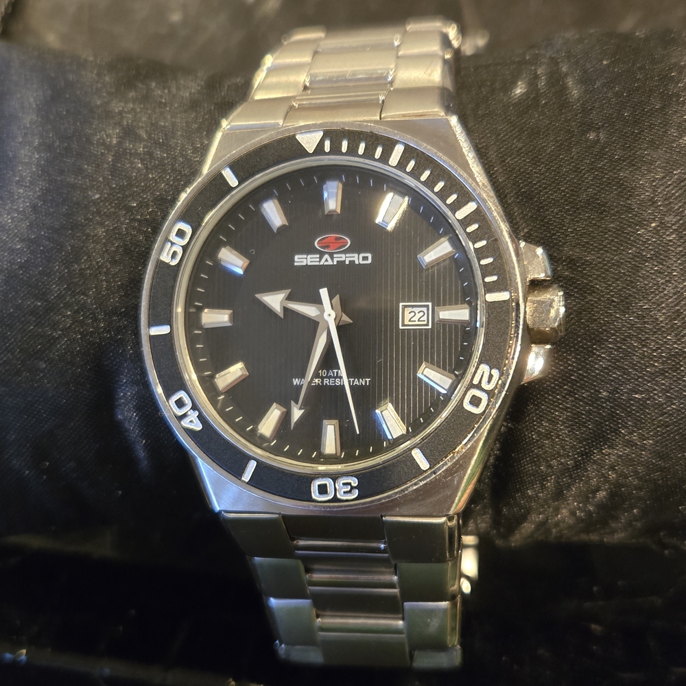 Seapro SP-8112 Silver and Black Watch